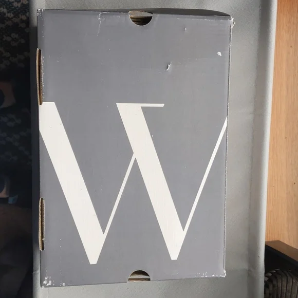 Classic Ivory Worthington heels - Picture 2 of 6